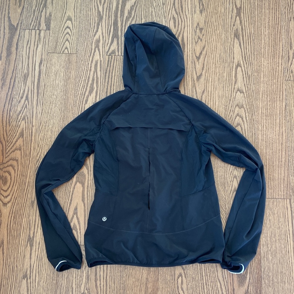 Lululemon wind breaker sz 6 black - Picture 2 of 2